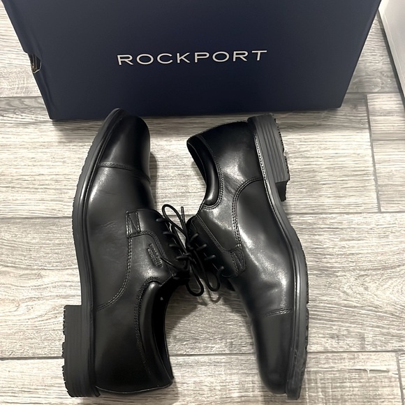 Rockport Dress Shoes - Picture 3 of 6